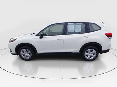 2023 Subaru Forester - Photo 4