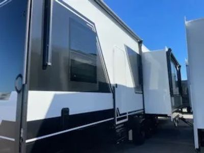 2026 Brinkley RV Model G - Photo 3