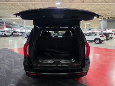 2022 GMC Yukon — detail view