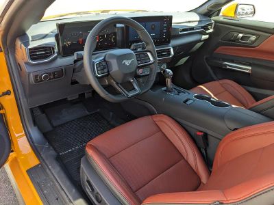 2026 Ford Mustang — photo 14 view