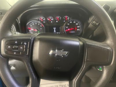 2023 Chevrolet Silverado 1500 — photo 12 view