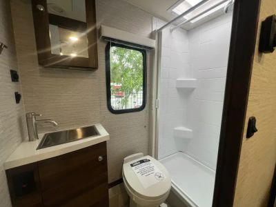 2025 Winnebago VIEW — photo 18 view