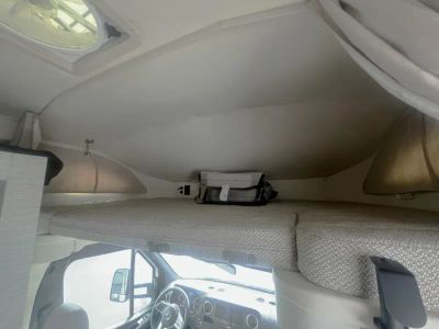 2025 Winnebago VIEW — interior view