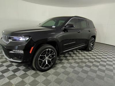 2025 Jeep Grand Cherokee — photo 7 view