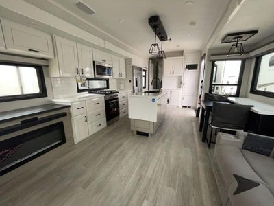 2026 Jayco Pinnacle - Photo 10