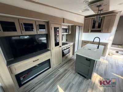 2024 Grand Design Reflection — photo 14 view
