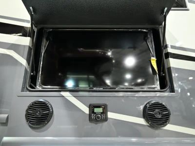 2027 Grand Design LINEAGE SERIES M — photo 33 view