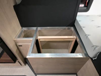 2027 Grand Design LINEAGE SERIES M — photo 29 view