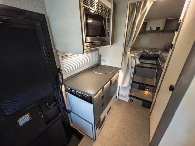 2027 Winnebago EKKO — photo 10 view