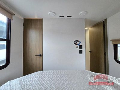 2026 Wildwood 29VBUD — photo 28 view