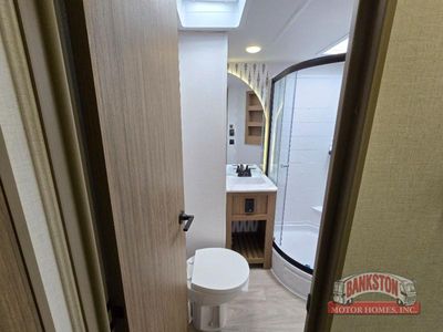 2026 Wildwood 29VBUD — photo 22 view