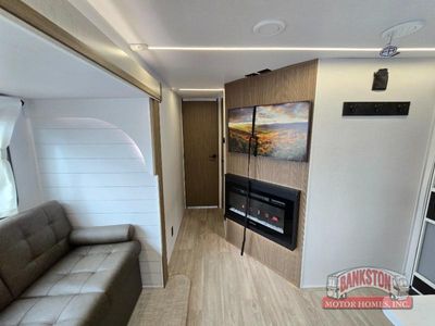 2026 Wildwood 29VBUD — photo 21 view