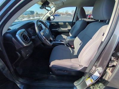 2022 Toyota Tacoma - Photo 8