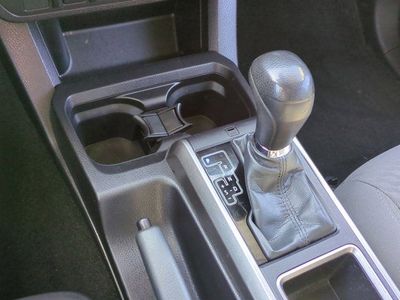 2022 Toyota Tacoma - Photo 13