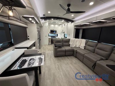 2026 Jayco Pinnacle - Photo 12