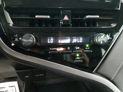 2024 Toyota Camry — photo 13 view
