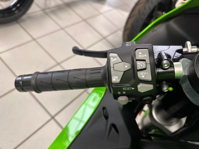 2026 Kawasaki Ninja ZX-10R ABS - Photo 6