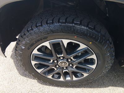 2023 Toyota Tundra 4WD - Photo 10