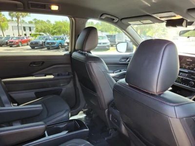 2024 Nissan Pathfinder — photo 30 view