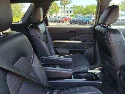 2024 Nissan Pathfinder — photo 31 view