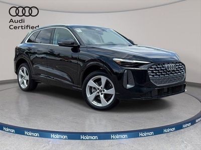 2025 Audi Q5 Premium Plus TFSI quattro S tronic — front three-quarter view