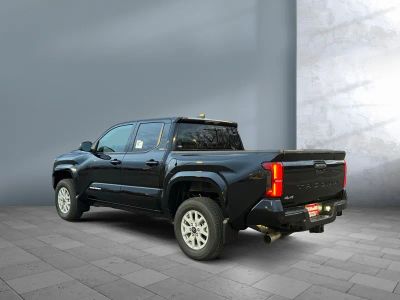 2026 Toyota Tacoma - Photo 4