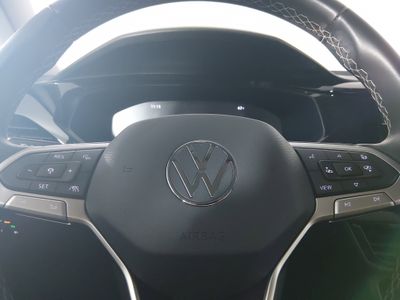 2024 Volkswagen Taos - Photo 12