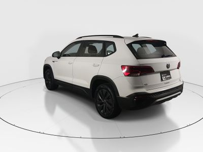 2024 Volkswagen Taos - Photo 5