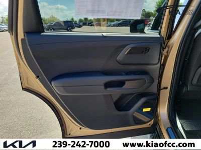 2027 Kia Telluride Hybrid — photo 16 view