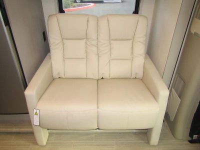 2026 Winnebago VIEW - Photo 7