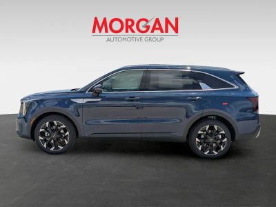 2026 Kia Sorento — photo 8 view