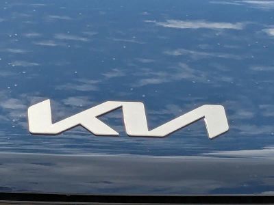 2026 Kia Sorento — photo 13 view