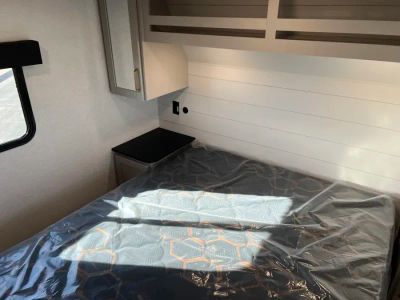 2027 Jayco SUNDANCE XLT — photo 24 view