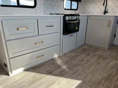 2027 Jayco SUNDANCE XLT — photo 16 view
