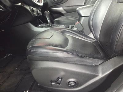 2019 Jeep Cherokee — photo 11 view