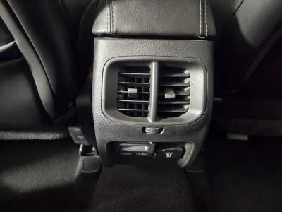 2019 Jeep Cherokee — photo 24 view