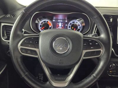 2019 Jeep Cherokee — photo 15 view
