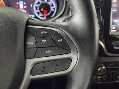 2019 Jeep Cherokee — photo 16 view