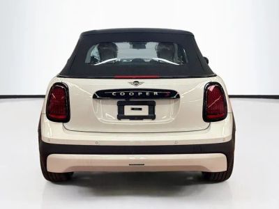 2026 MINI CONVERTIBLE — detail view