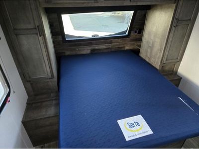 2023 Venture RV SportTrek - Photo 10