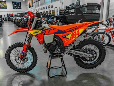 2026 KTM 150 XC-W - Photo 3