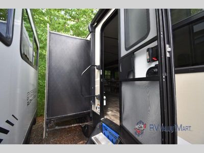 2019 Keystone RV Cougar Half-Ton Series - Photo 6