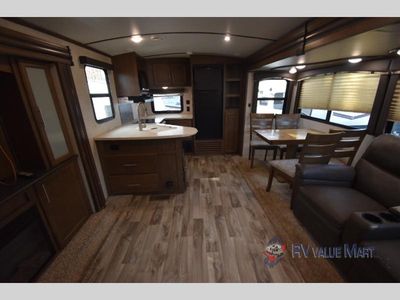 2019 Keystone RV Cougar Half-Ton Series - Photo 22