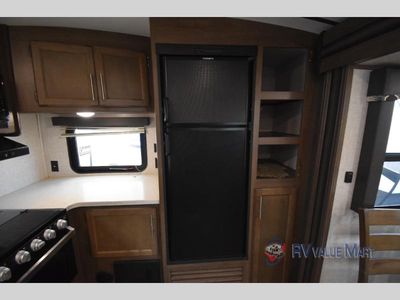 2019 Keystone RV Cougar Half-Ton Series - Photo 17