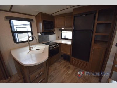 2019 Keystone RV Cougar Half-Ton Series - Photo 18