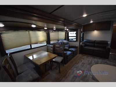 2019 Keystone RV Cougar Half-Ton Series - Photo 13