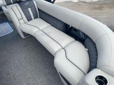 2025 Barletta Lusso L25U - Photo 12