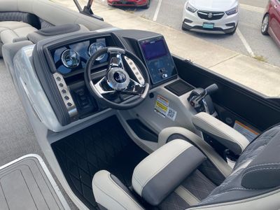 2025 Barletta Lusso L25U - Photo 17