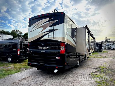 2015 Winnebago Journey - Photo 3