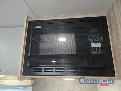 2022 Winnebago Industries Towables Micro Minnie - Photo 18